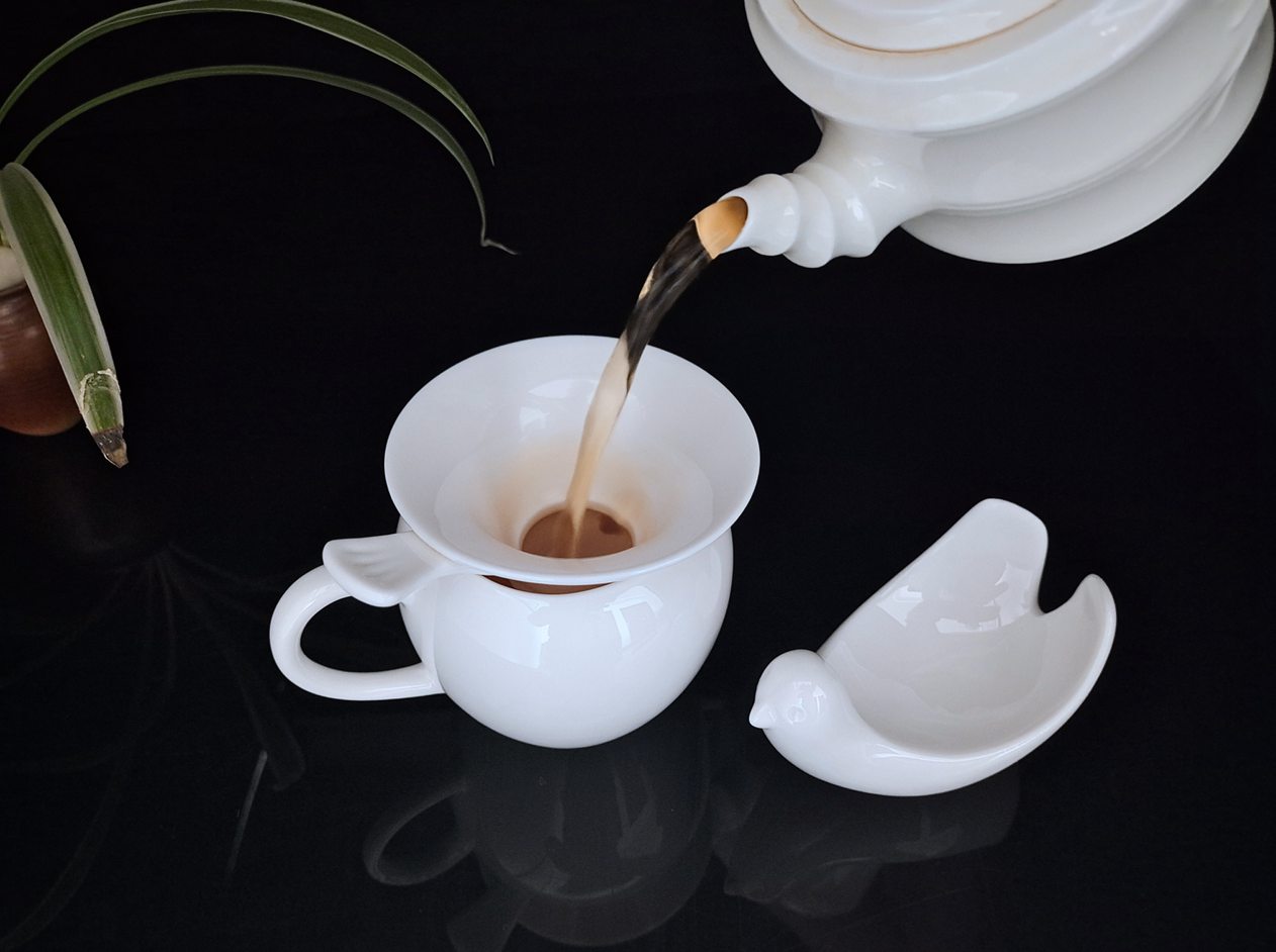 漏網(wǎng)使用嚴(yán)實(shí)細(xì)密的環(huán)保濾網(wǎng)，能更好的過(guò)濾茶湯